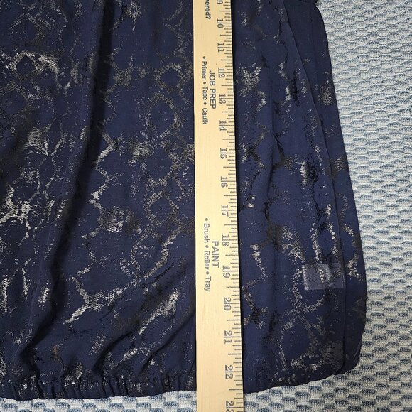 Jennifer Lopez Navy Metallic Snakeskin Burnout Top, Keyhole Blouse Size Medium - Picture 6 of 6